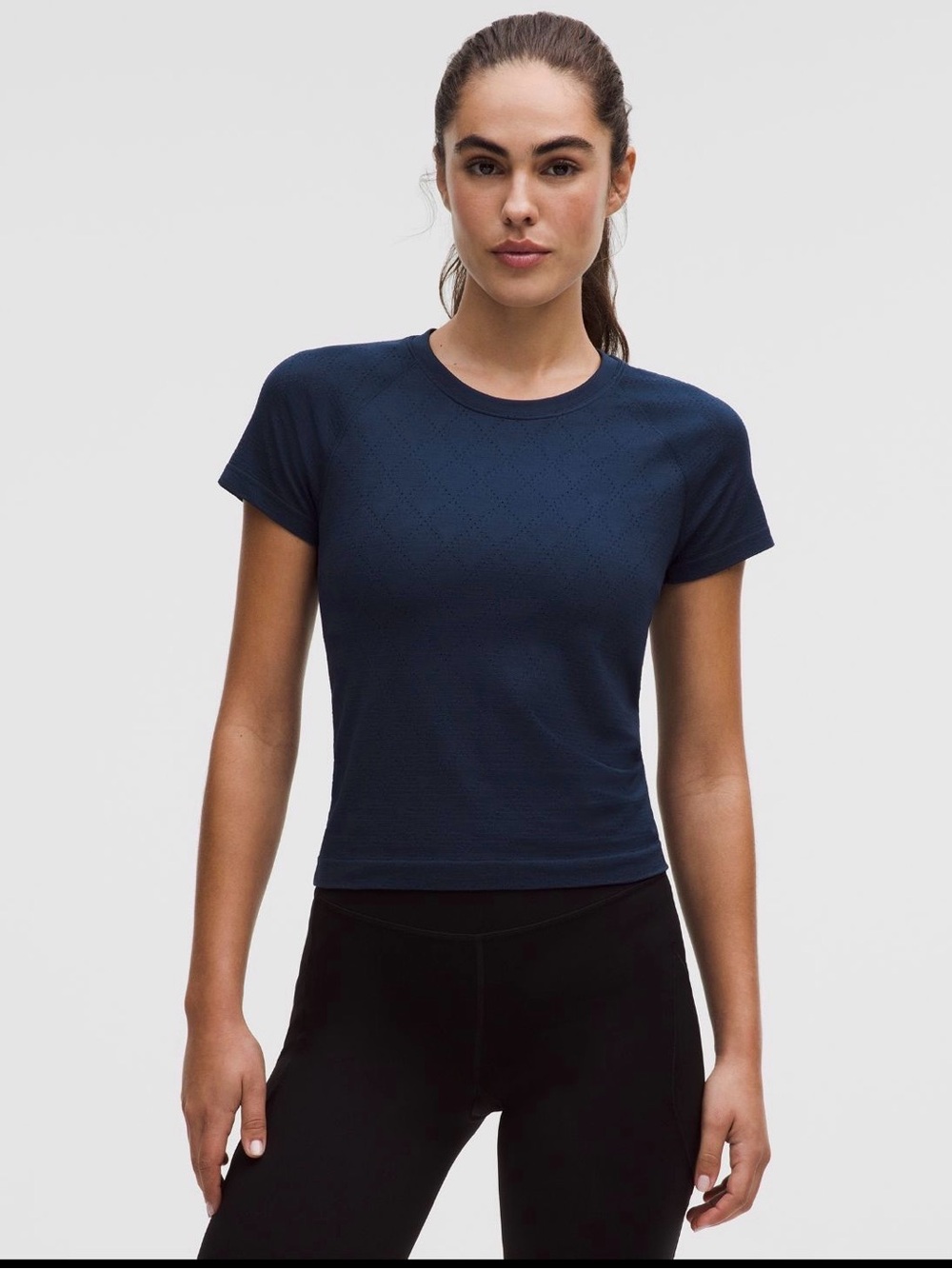 Lululemon Swiftly Tech Short Sleeve Shirt 2.0 Waist Length size 0 diamond drop